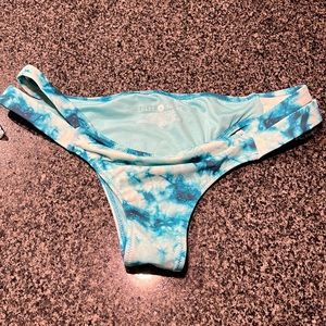 Shade & Shore cheeky bikini bottoms